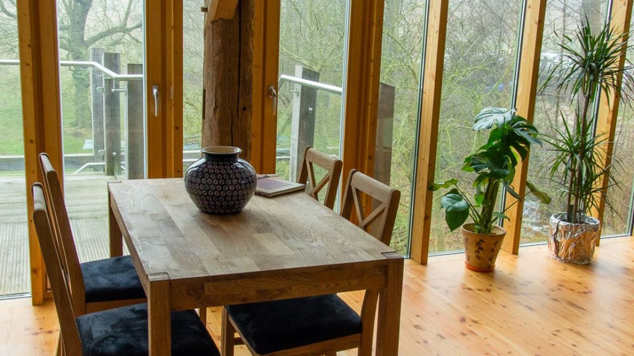 Fewo Rotstein - Esstisch Fewo Rotstein - Esstisch